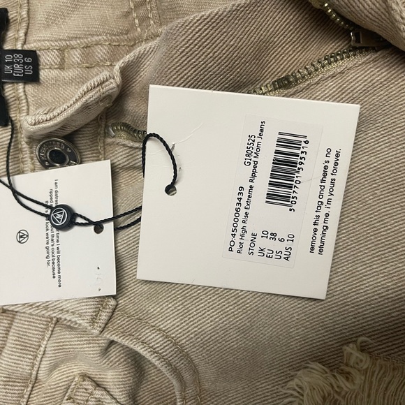 Missguided Brand Riot High Rise Extreme Ripped Mom Jeans - Picture 13 of 13